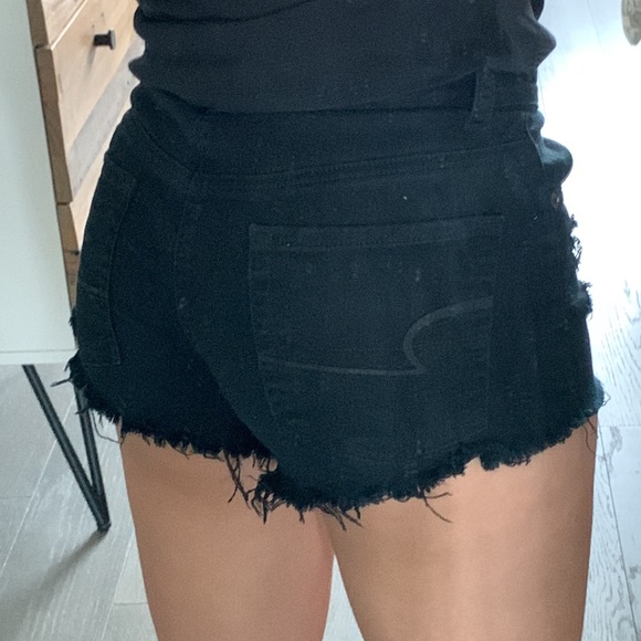 American Eagle Black Denim Shorts (size 2) - Picture 4 of 7